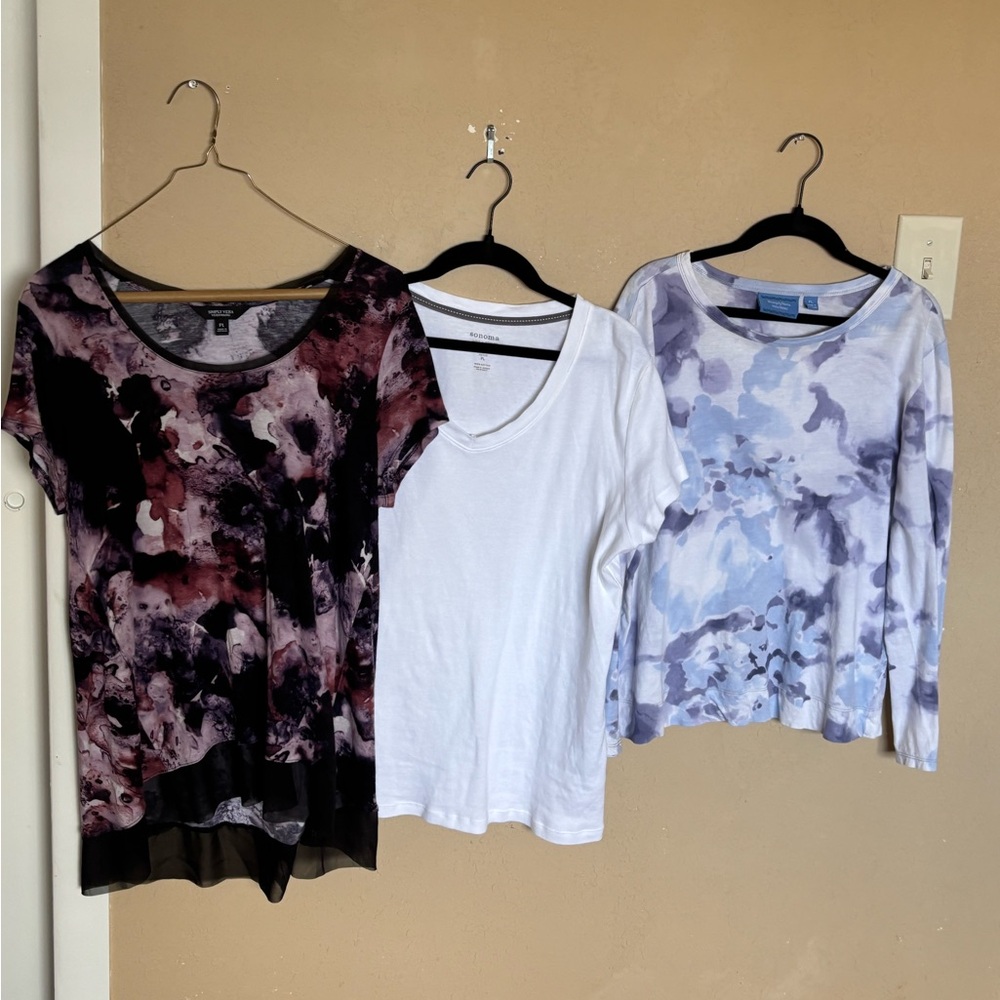 Lot of 3 women’s top blouses short long sleeve Petite Large